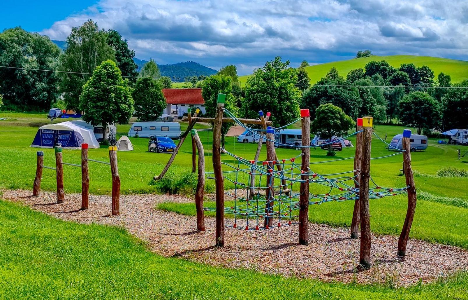 Camphouse Villa Chvalšiny Dış mekan fotoğraf